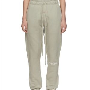 COPY - ESSENTIALS
Green Fleece Lounge Pants